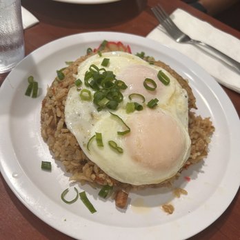 Eggs 'n Things - Waikiki Beach Eggspress - Eggs & fried rice - Breakfast & Brunch Near Me - Honolulu, Hawaii Eggs 'n Things - Waikiki Beach Eggspress - Eggs & fried rice - Breakfast & Brunch Near Me - Honolulu, Hawaii