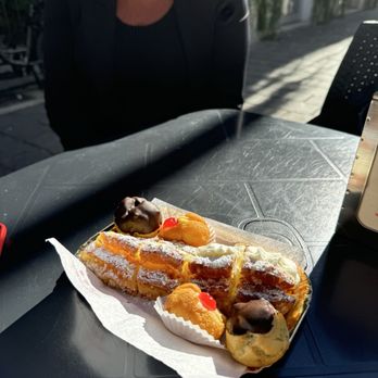 Renzi BAR Pasticceria - Chocolatiers & Shops Near Me - Pescara, Prince Edward Island Renzi BAR Pasticceria - Chocolatiers & Shops Near Me - Pescara, Prince Edward Island