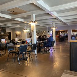 Lulu’s At The Lake - Main