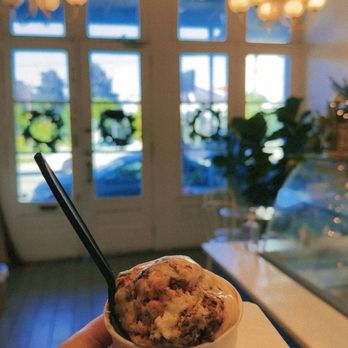 Parish Parlor - Peppermint bark and Mexican hot cocoa - perfect for the holidays - Ice Cream & Frozen Yogurt Near Me - New Orleans, Louisiana