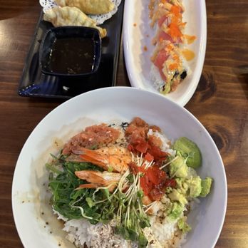 Sky Sushi - Gyoza, Oops Roll, Shrimp Pokie Bowl - Sushi Bars Near Me - Vista, California