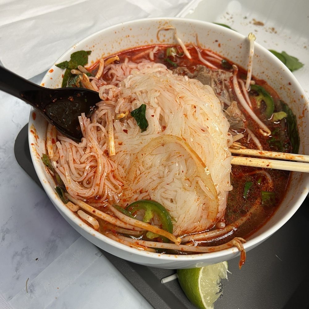 Manvspho - Clumped noodles in the pho - Vietnamese Near Me - Catonsville, Maryland Manvspho - Clumped noodles in the pho - Vietnamese Near Me - Catonsville, Maryland