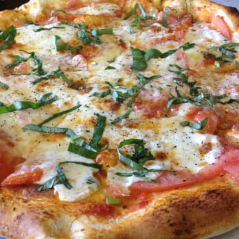 Isabella's Brick Oven - Margherita pizza, 10 inch - Italian Near Me - Baltimore, Maryland