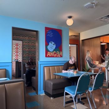 Counter Culture - Dining room - Vegan Near Me - Austin, Texas Counter Culture - Dining room - Vegan Near Me - Austin, Texas