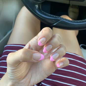 Creative Nails - Nail Salons Near Me - Honolulu, Hawaii