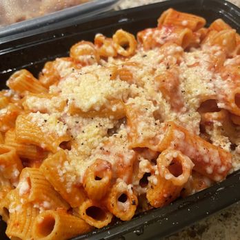 Bambino's - Italian Near Me - Honolulu, Hawaii