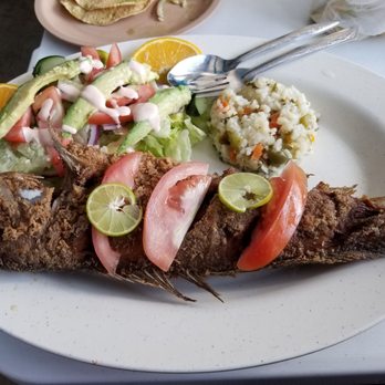 Mariscos Machatlán - Fried whole fish grouper very nice. Large fish probably enough for two - Street Vendors Near Me - Tijuana, BCN