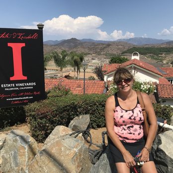 Estate D'Iacobelli - Wine Bars Near Me - Fallbrook, California