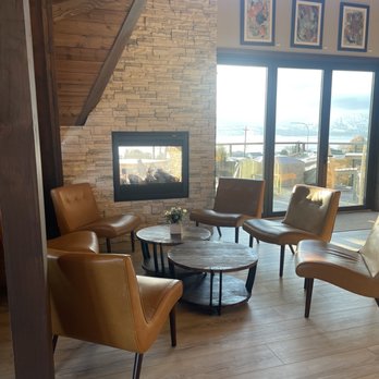 Cairdeas Winery - Wineries Near Me - Manson, Washington