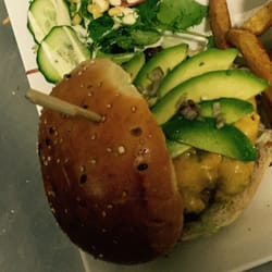 Broadway Coffee - Avocado burger