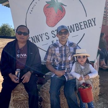 Kenny's Strawberry Farm - My Daddy and daughter love's fresh strawberries - Fruits & Veggies Near Me - Fallbrook, California