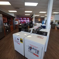 Flick's TV & Appliance - Store Interior - Showcasing Speed Queen laundry