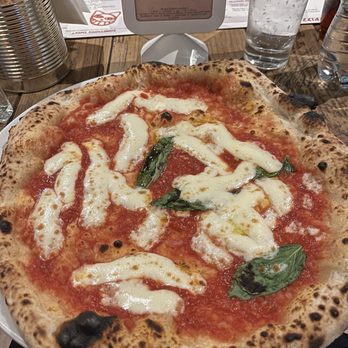 Sano Pizza - margarita pizza - Pizza Near Me - Temple Bar, D