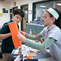 Shorecrest Preparatory School - Middle School students participate in cross-curricular, grade level projects.