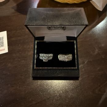 Red Tree Jewelry - Jewelry Near Me - San Antonio, Texas Red Tree Jewelry - Jewelry Near Me - San Antonio, Texas