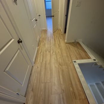 KBM Builders - Laminate Flooring Install - General Contractors Near Me - Houston, Texas