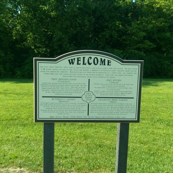 Henceroth Park - Parks Near Me - Grove City, Ohio