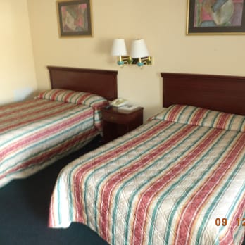 Washington Burgess Inn - two double beds non-smoking - Hotels Near Me - West Point, Virginia Washington Burgess Inn - two double beds non-smoking - Hotels Near Me - West Point, Virginia