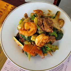 Evergreen Chinese Restaurant - Jumbo Shrimp & Steak Kew