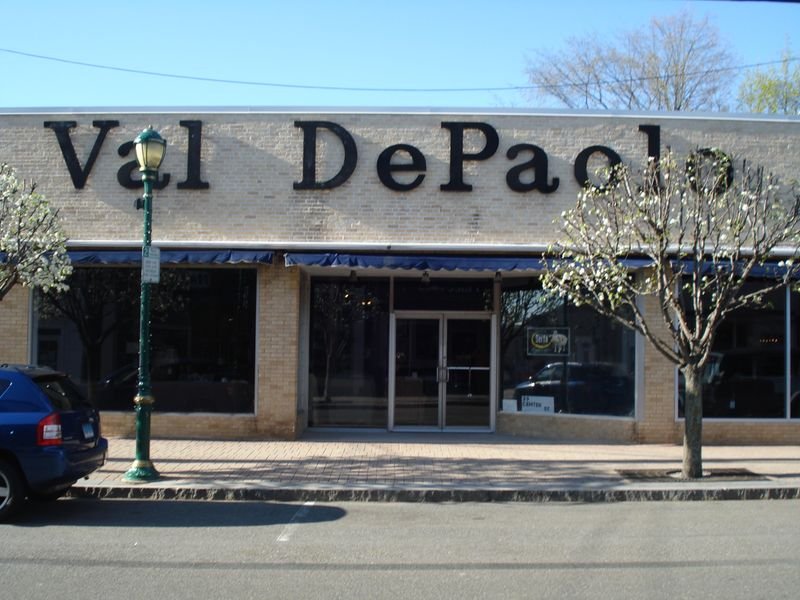DEPAOLO FURNITURE Updated September 2024 83 Center St, Southington