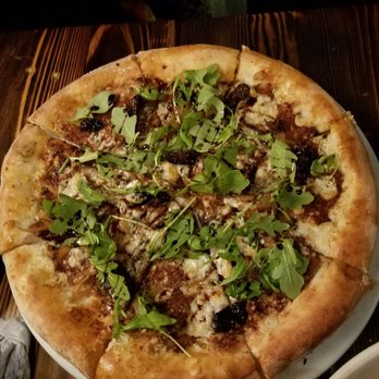 Cosima - Pizza con pancetta e fichi - Italian Near Me - Baltimore, Maryland