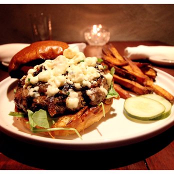 Sutton's - Great Burger! - American Near Me - Philadelphia, Pennsylvania