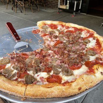 La Bella Luna - Meat lovers pizza - Pizza Near Me - Orlando, Florida La Bella Luna - Meat lovers pizza - Pizza Near Me - Orlando, Florida