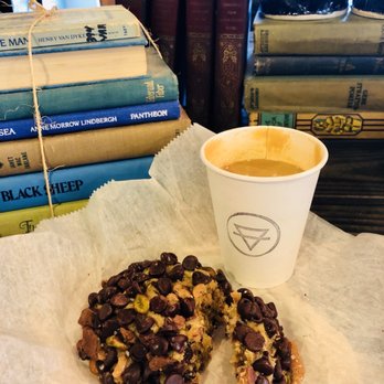 Gideon's Bakehouse - Eating at the countertop dark chocolate toffee w/ a coffee from next door. Rich. - Bakeries Near Me - Orlando, Florida Gideon's Bakehouse - Eating at the countertop dark chocolate toffee w/ a coffee from next door. Rich. - Bakeries Near Me - Orlando, Florida