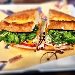 Le Petit Saigon - Pork banh mi