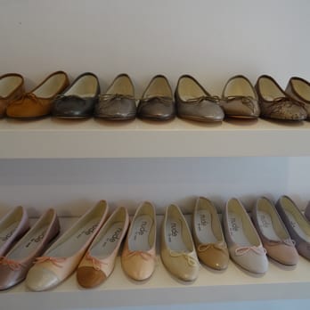 Nude by Emi - Shoe Stores Near Me - Toulouse, 31