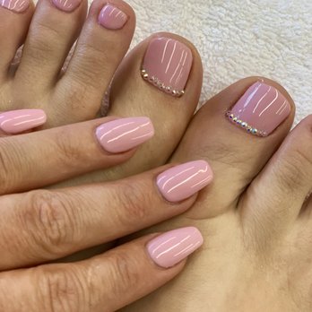 Modern Nails - Pretty pink and ready for summer! - Nail Salons Near Me - Morgan Hill, California