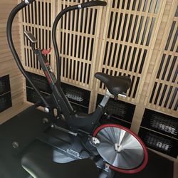 HOTWORX - Madison - Pilates Bike