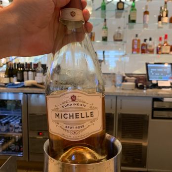 Habitant at Nordstrom - Sparkling Rosé - Cocktail Bars Near Me - Honolulu, Hawaii