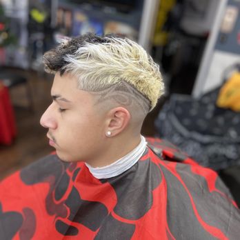 Rayzor Kings Barber Shop - DONE BY ERICK - Barbers Near Me - Tucson, Arizona Rayzor Kings Barber Shop - DONE BY ERICK - Barbers Near Me - Tucson, Arizona