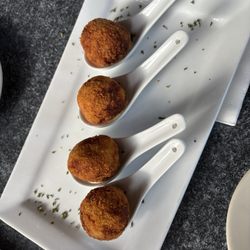 101 West - Crab bites
