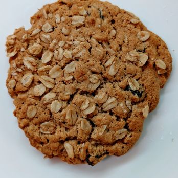 Michael's Cookie Jar - Oatmeal Raisin - Bakeries Near Me - Houston, Texas