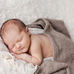 Midnight Newborn Care - Newborn Care Specialist, Night Nanny