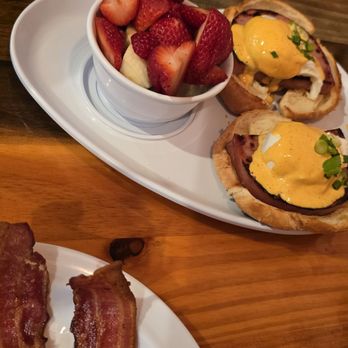 Two Chicks Café - CBD - Breakfast & Brunch Near Me - New Orleans, Louisiana Two Chicks Café - CBD - Breakfast & Brunch Near Me - New Orleans, Louisiana