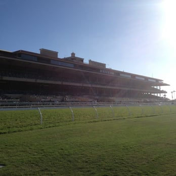 Del Mar Racetrack - Grass and grandstands - Race Tracks Near Me - Del Mar, California Del Mar Racetrack - Grass and grandstands - Race Tracks Near Me - Del Mar, California