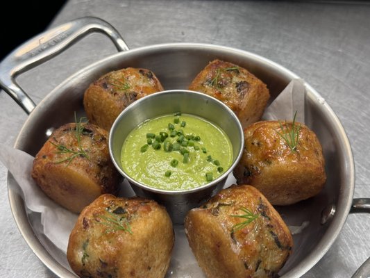 The Wild Artichoke by null