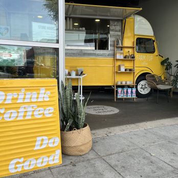 Farm Cup Coffee - Ambiance - Coffee & Tea Near Me - West Hollywood, California Farm Cup Coffee - Ambiance - Coffee & Tea Near Me - West Hollywood, California