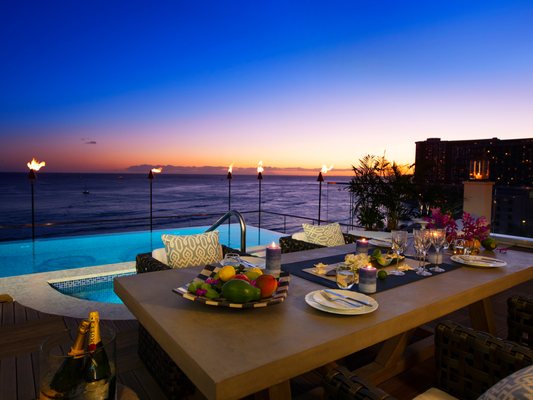 ESPACIO The Jewel of Waikiki by null
