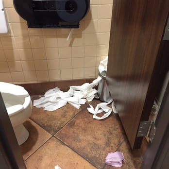 McDonalds - Women's bathroom - Fast Food Near Me - Chowchilla, California McDonalds - Women's bathroom - Fast Food Near Me - Chowchilla, California