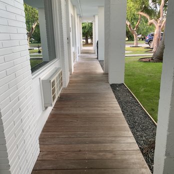 The Sunset Inn - Boardwalk is a cute beachy touch - Hotels Near Me - Islamorada, Florida The Sunset Inn - Boardwalk is a cute beachy touch - Hotels Near Me - Islamorada, Florida