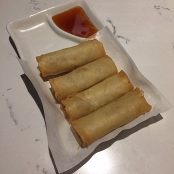 Eastern Peak - Spring rolls ($6) - Asian Fusion Near Me - Nashville, Tennessee