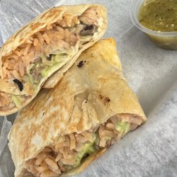 Grilled chicken burrito
