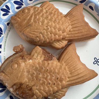 Somisomi - Taiyaki. One matcha custard and one hottoek - Ice Cream & Frozen Yogurt Near Me - Garden Grove, California Somisomi - Taiyaki. One matcha custard and one hottoek - Ice Cream & Frozen Yogurt Near Me - Garden Grove, California
