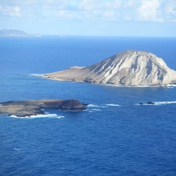 Makapu'u Point Lighthouse Trail - the view of Rabbit Island when you get to the top - Hiking Near Me - Honolulu, Hawaii Makapu'u Point Lighthouse Trail - the view of Rabbit Island when you get to the top - Hiking Near Me - Honolulu, Hawaii