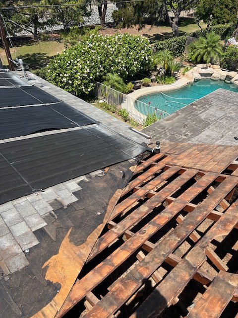 Slide of MMM Roofing