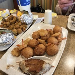 Captain D's